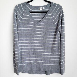 GAP Merino Extra Fine Wool Blend Gray V-Neck Striped Oversized Pullover Sweater